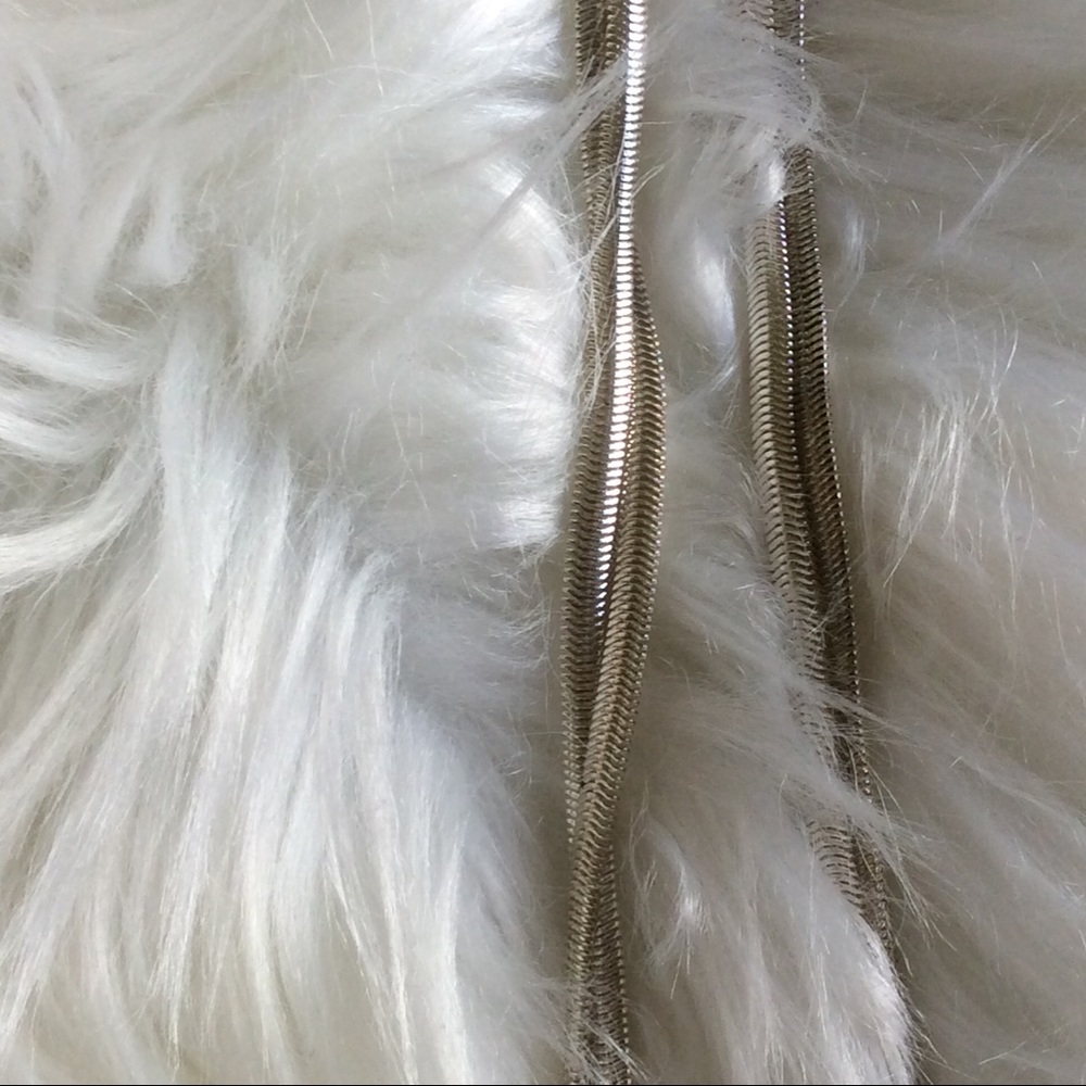 Necklace - Picture 3 of 4